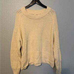 Universal Thread Cream Textured Sweater